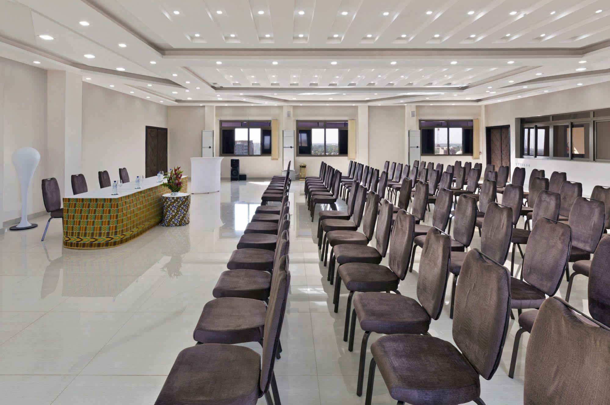 Bravia Hotel 瓦加杜古 外观 照片