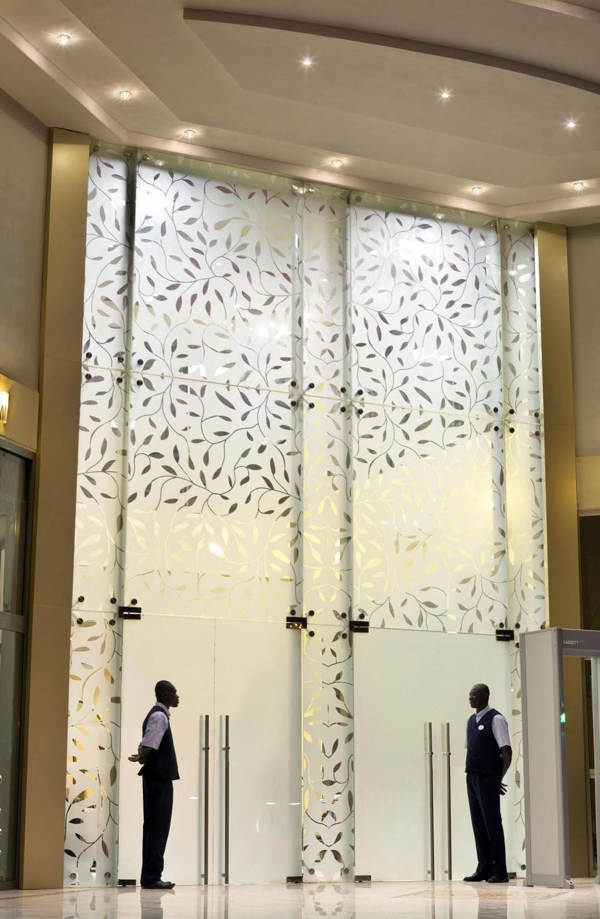 Bravia Hotel 瓦加杜古 外观 照片